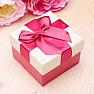 Papierová darčeková krabička s mašľou na prstene a náušnice 7,4 x 7,4 cm