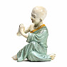 Budhistický mních soška chlapca Namaste kolorovaná